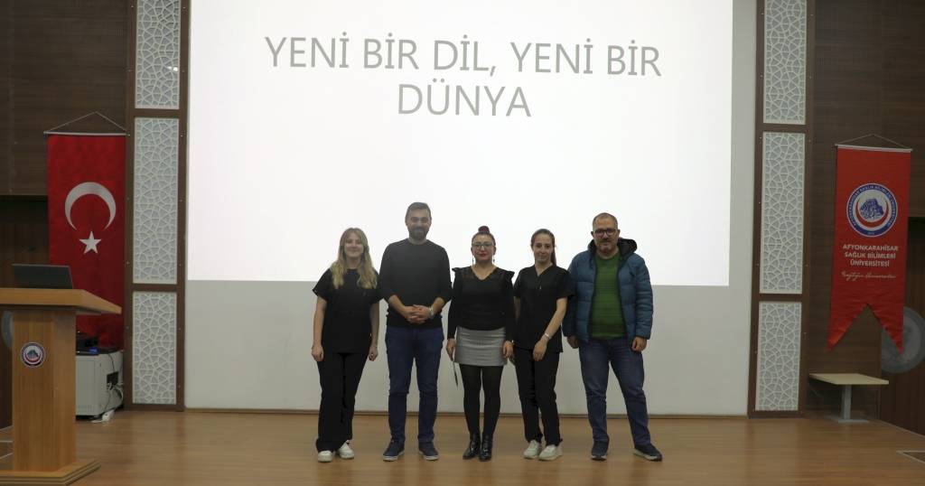 Afyonkarahisar Sağlık Bilimleri Üniversitesi öğrencilerine yönelik 2024 Uyum Söyleşilerinin “Yeni
