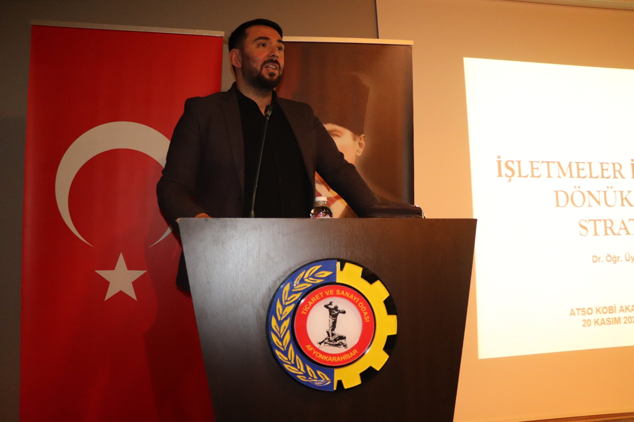 ATSO, KOBİ Akademisi, Geleceğe Dönük Yönetim Stratejileri başlığı altında düzenlenen