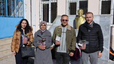 Sandıklı Belediye Başkanı Adnan Öztaş’ın talimatlarıyla, 24 Kasım Öğretmenler Günü