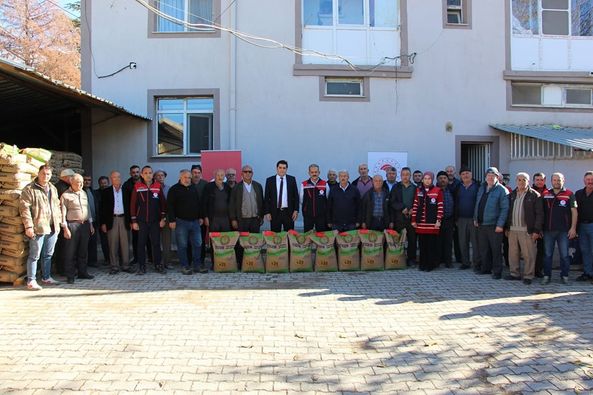Afyonkarahisar’da Başmakçı İlçe Tarım ve Orman Müdürlüğünce çiftçilere 20 bin