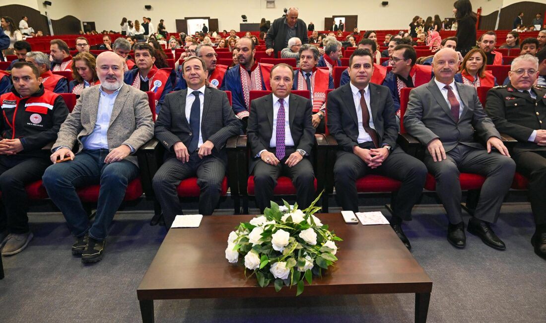 Afyon Kocatepe Üniversitesi (AKÜ) Veteriner Fakültesi birinci sınıf öğrencileri için