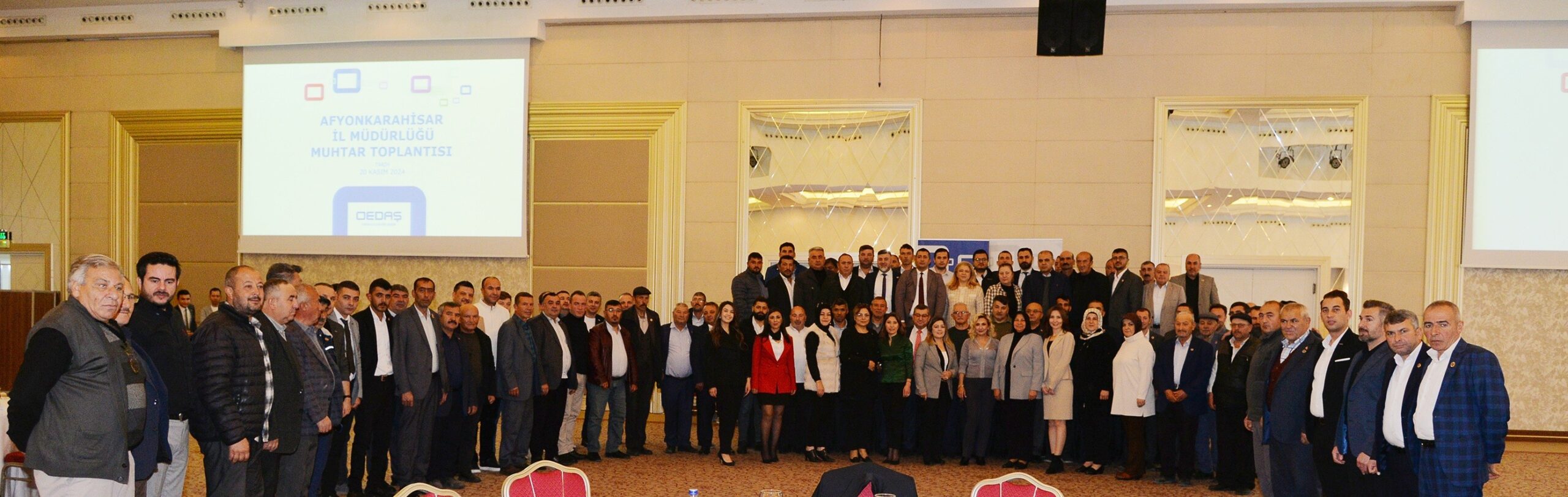 Afyonkarahisar’da elektrik dağıtımını yapan OEDAŞ, Afyonkarahisar’daki muhtarlar ile bir araya