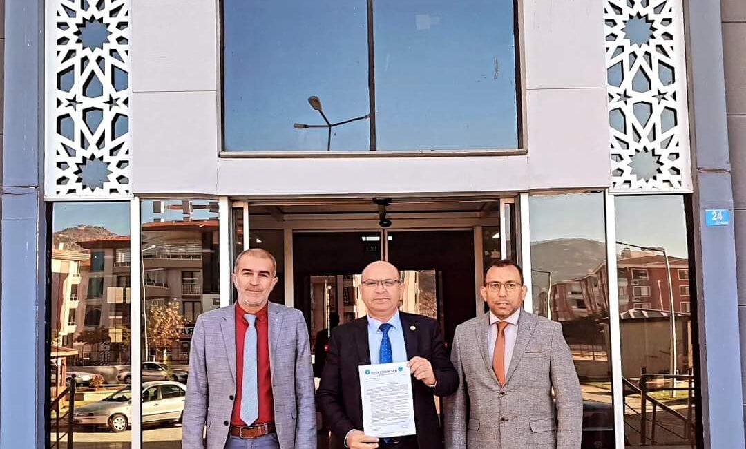 Türk Eğitim-Sen Afyonkarahisar İl Temsilcisi Muhtar Demirci, Afyonkarahisar'da görev yapan