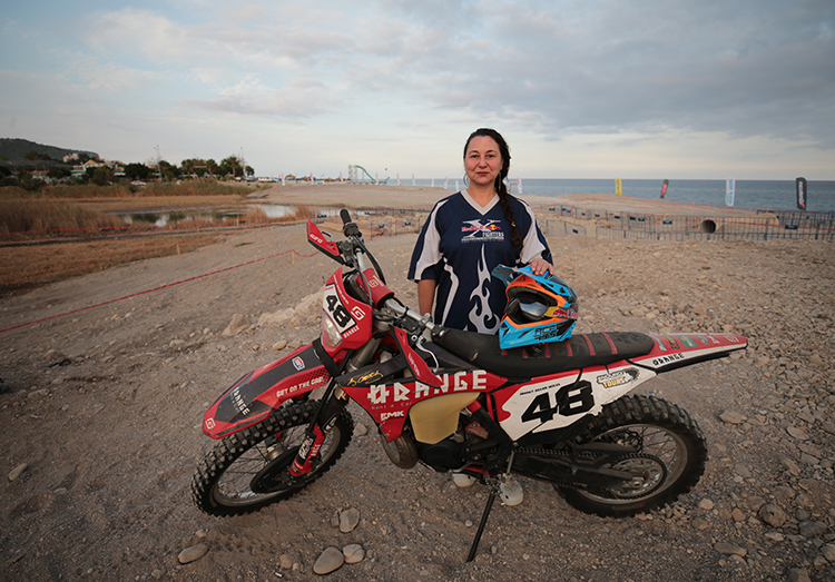 Türkiye'nin ilk kadın enduro yarışçısı Burcu Özatamer, 2025 Dünya Enduro