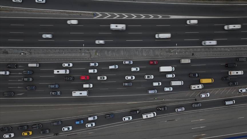 Trafiğe kayıtlı toplam taşıt sayısı, Ekim’de geçen yılın aynı ayına