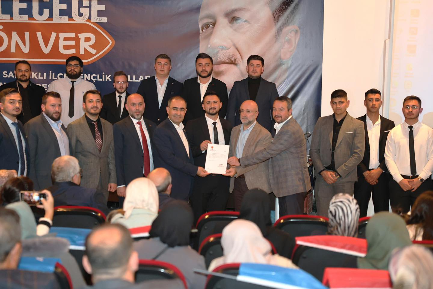 AK Parti Sandıklı İlçe Gençlik Kolları 7. Olağan Kongresi gerçekleştirildi.