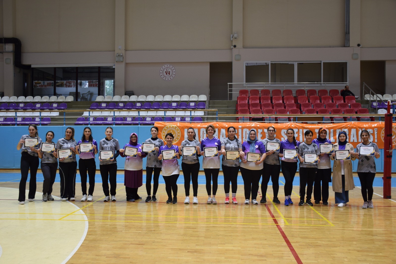 Afyonkarahisar Gençlik ve Spor İl Müdürlüğü tarafından, 25 Kasım Kadına