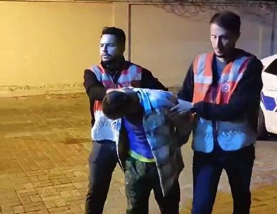 İstanbul Beylikdüzü’nde bir marketten 15 bin liralık zeytinyağı çalındığı ihbarı