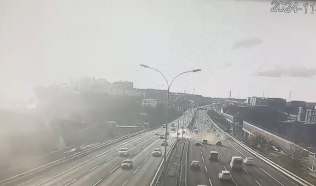 İstanbul’da 2 kişinin hayatını kaybettiği kaza kamerada İstanbul Seyrantepe TEM Otoyolu’nda dün meydana gelen kazada 2 kişi