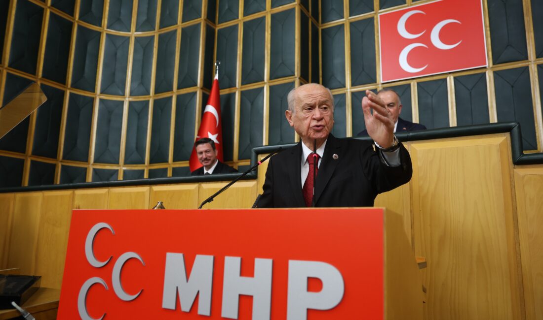 MHP Genel Başkanı Bahçeli, "Yunanistan'ın burnumuzun dibinde silah göstermesi yalnızca
