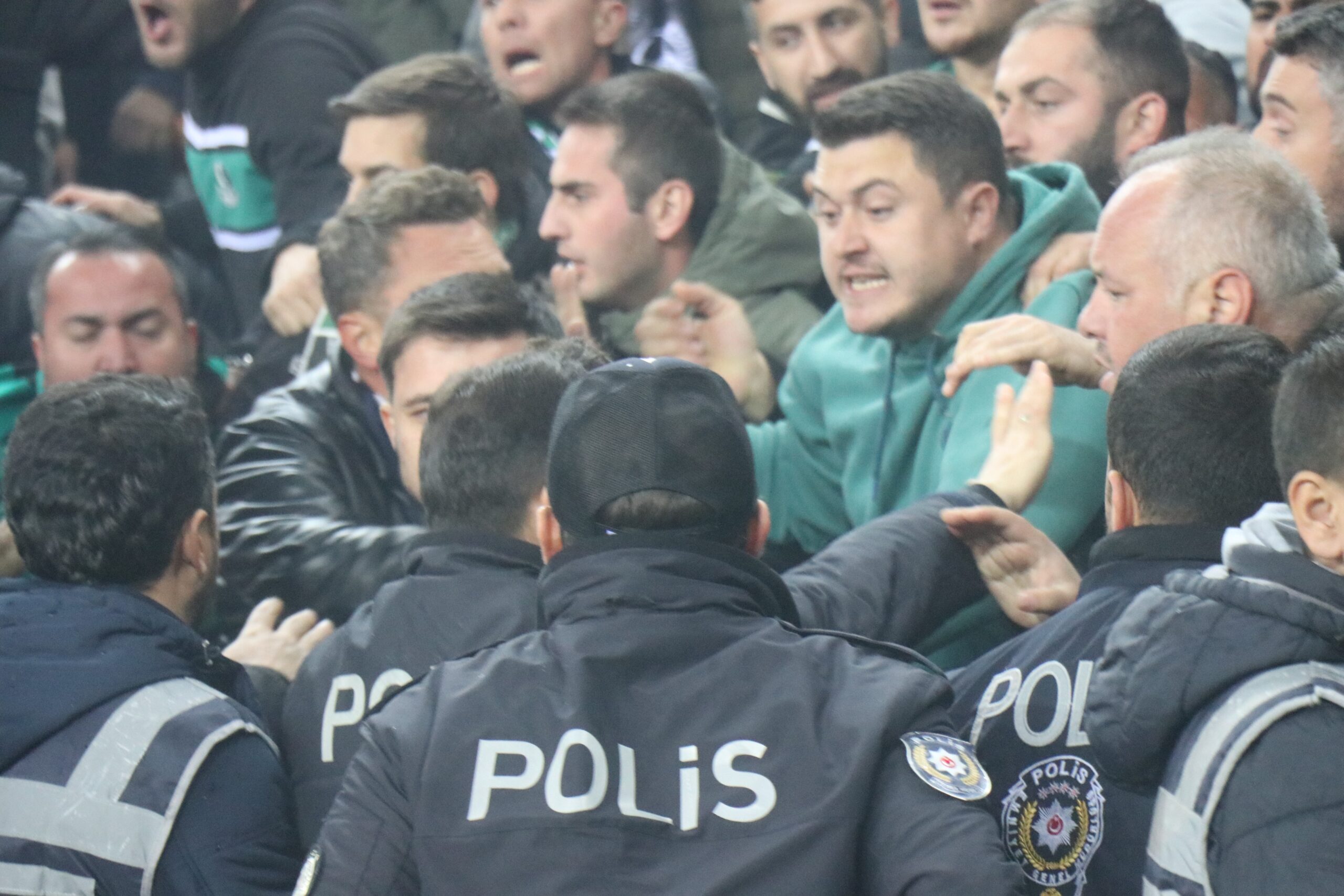 Trendyol 1. Lig’in 12. haftasında Sakaryaspor sahasında karşılaştığı Kocaelispor’a 1-0