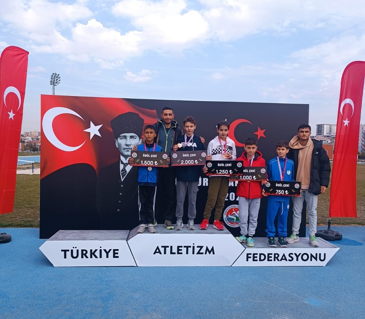 Ankara’da düzenlenen Atatürk’ü Anma Koşusu Türkiye Şampiyonası’nda, Kütahya adına yarışan