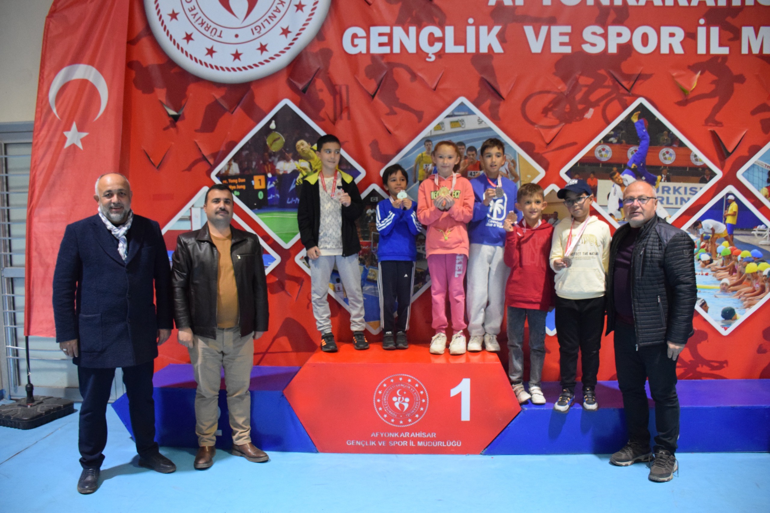 10 Kasım Atatürk’ü Anma programı dolayısıyla Afyonkarahisar’da düzenlenen Satranç Turnuvası, Çiğiltepe