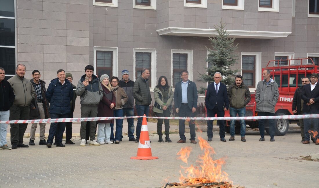 Doğa Koruma ve Milli Parklar (DKMP) Afyonkarahisar 5. Bölge Müdürlüğünden yangın