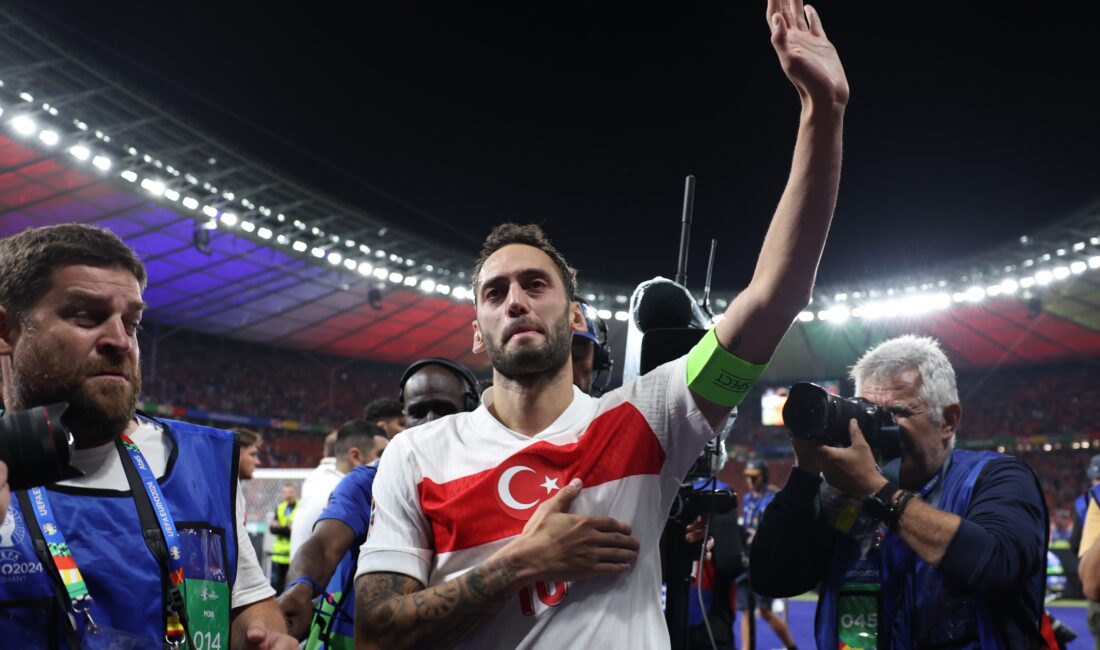 İtalyan ekibi Inter’de forma giyen milli oyuncu Hakan Çalhanoğlu, Milan’da