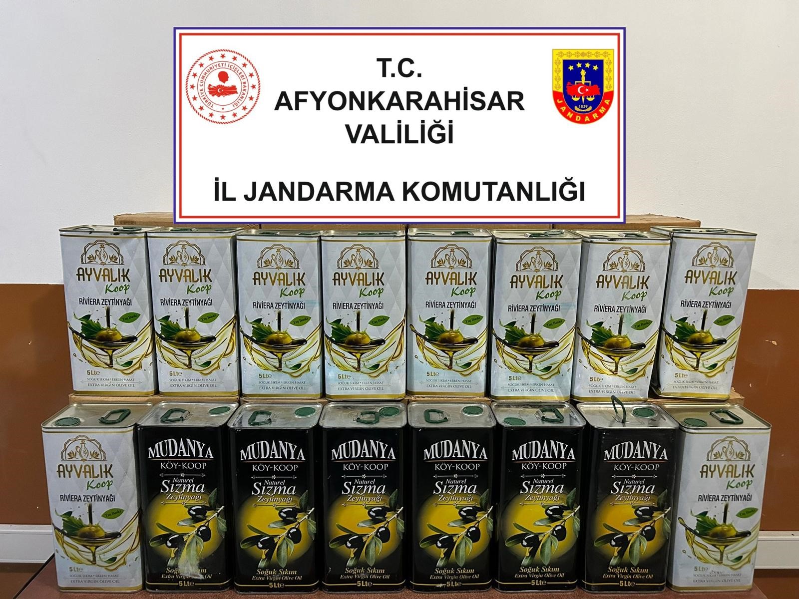 Afyonkarahisar’da yurtdışından getirdiği pamuk ve soya yağlarının içerisine aroma ve