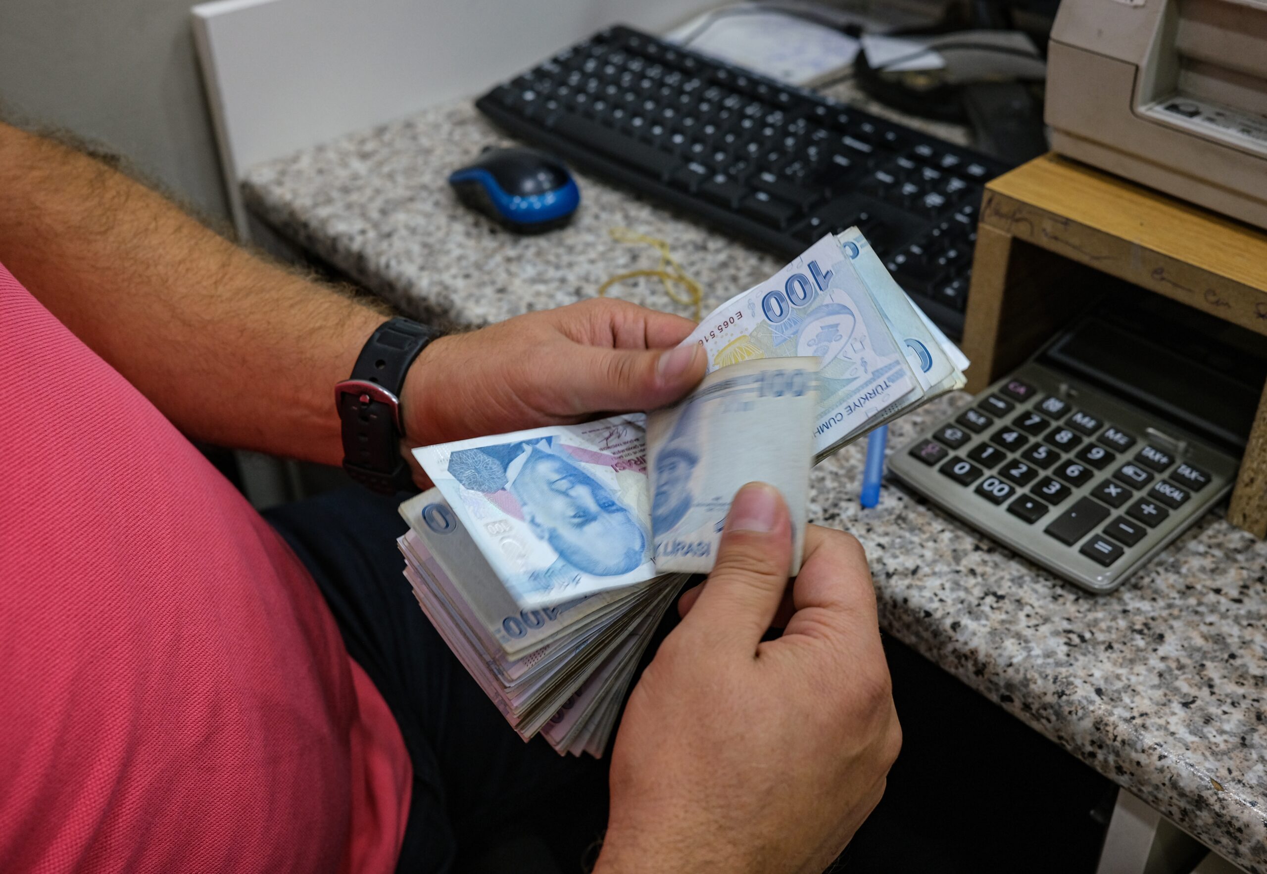 Asgari ücret zammı için geri sayım başladı. Kamuoyunda asgari ücrete