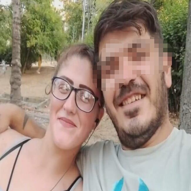  Mersin'de bir çocuk annesi Aybeniz Top, bir televizyon programında kayıp