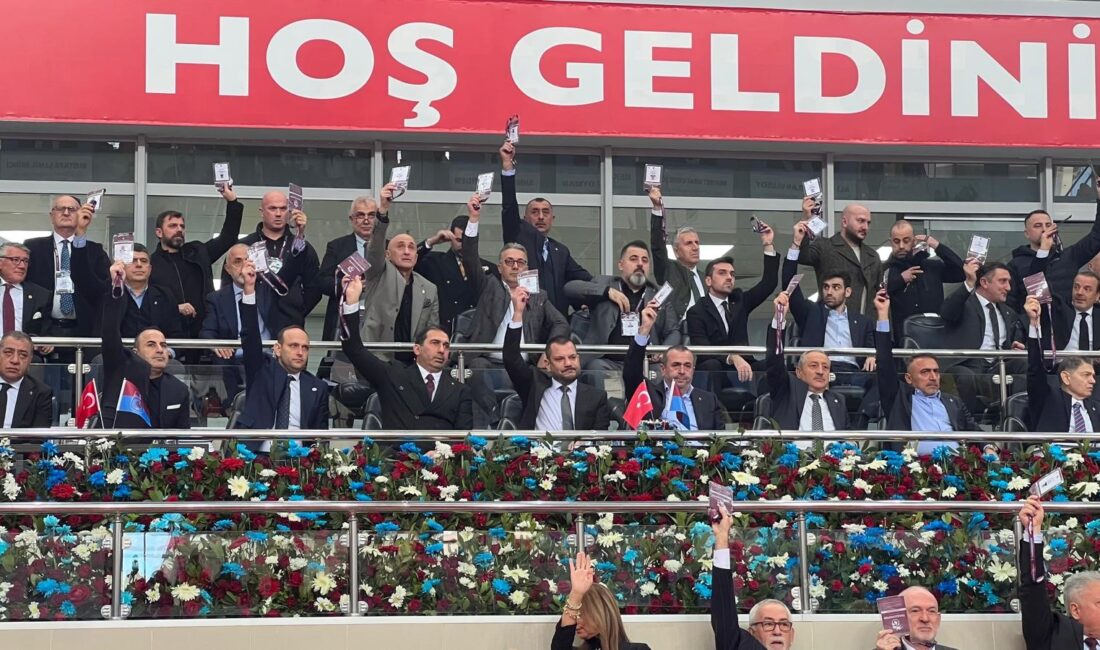 Trabzonspor’da Başkan Ertuğrul Doğan ve yönetim kurulu ibra edildi – Trabzonspor Olağanüstü Seçimli Genel Kurulu Toplantısı’nda, Başkan Ertuğrul Doğan