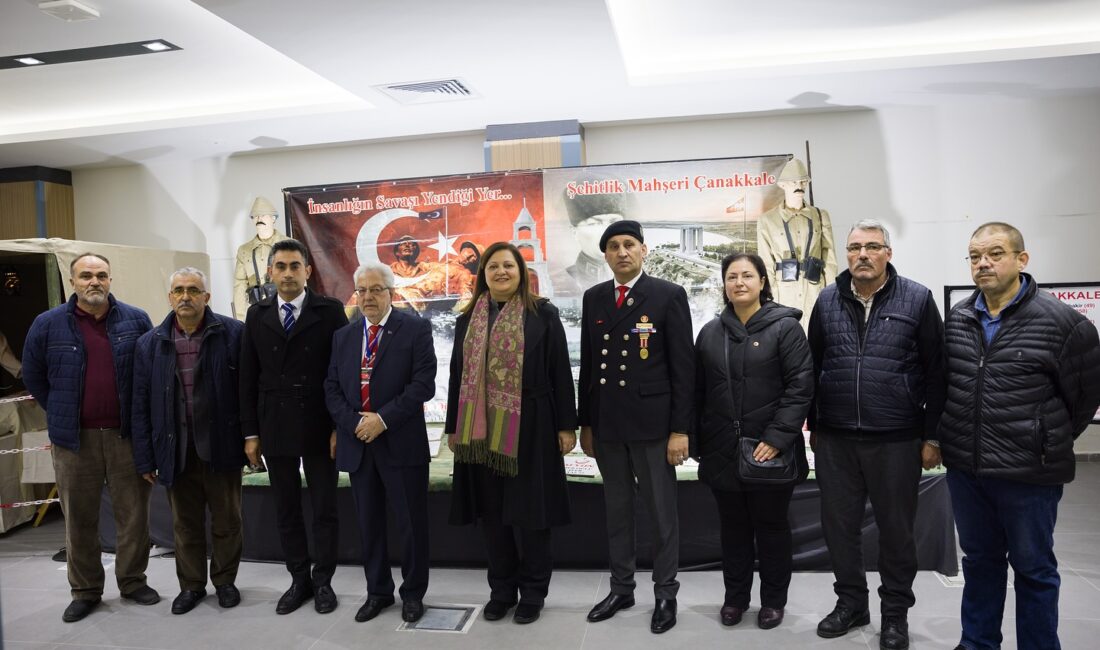   Afyonkarahisar Belediye Başkanı Burcu Köksal, ilimizdeki Gezici Çanakkale Müzesi’ni