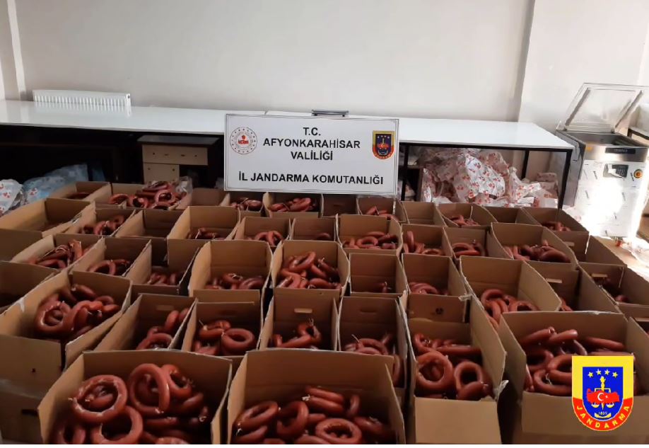 Afyonkarahisar İl Jandarma Komutanlığı ekipleri, Afyonkarahisar’ın Sahipata Mahallesi’nde bulunan bir