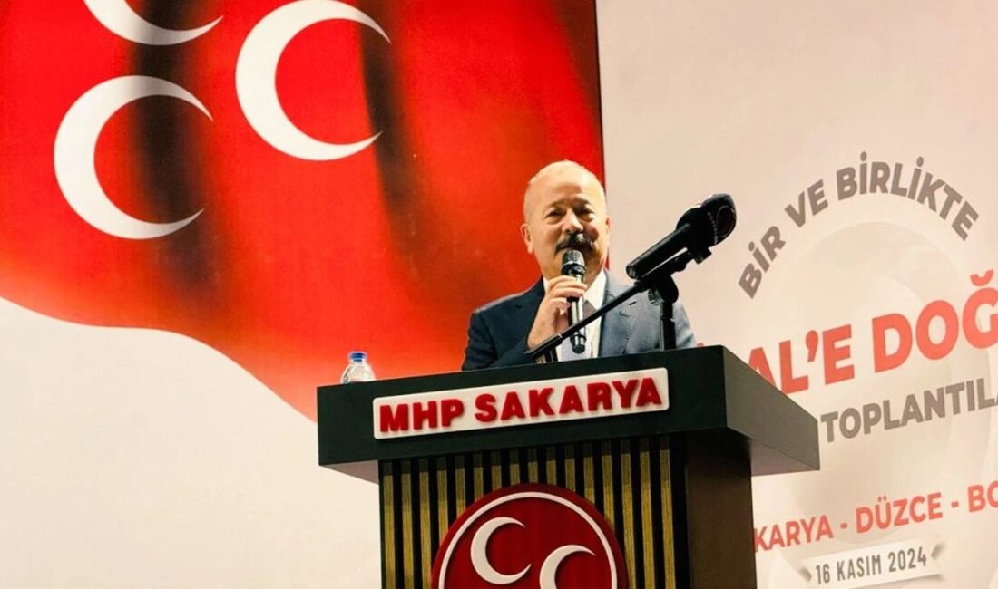 MHP Afyonkarahisar Milletvekili Mehmet Taytak, partisinin Sakarya’da düzenlediği “Bir ve