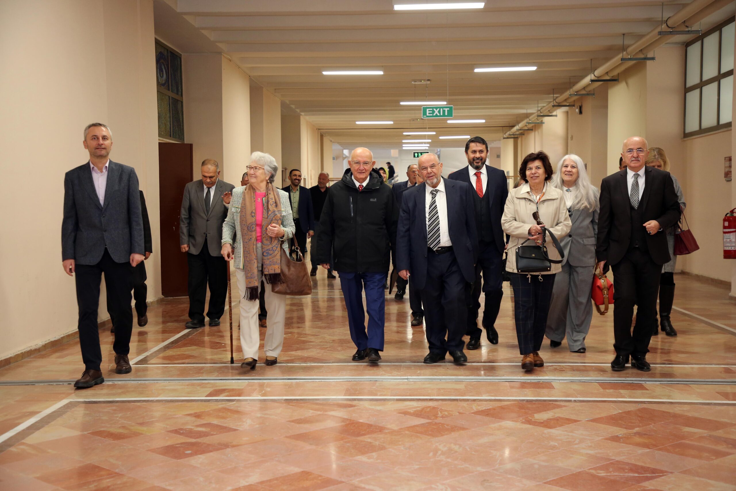 Sabri Bektöre Konferans Salonunda gerçekleştirilen panele: AKÜ Rektör Yardımcısı Prof.