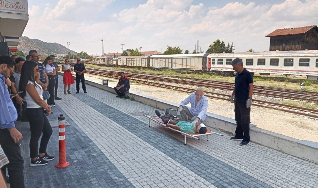 Osmangazi Elektrik Dağıtım A.Ş. (OEDAŞ) personelleri, başta deprem olmak üzere