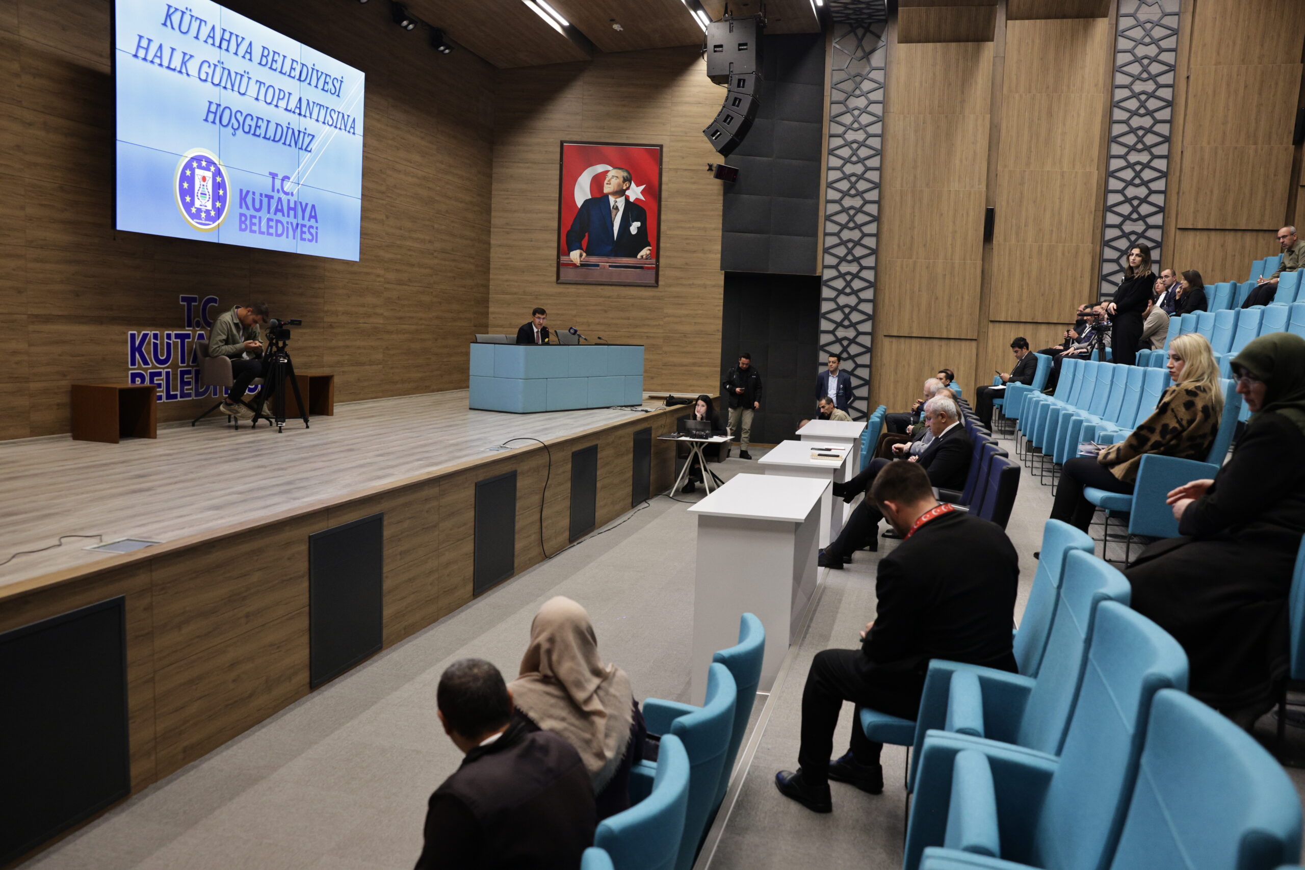 Kütahya’da her hafta cuma günü 10.00 ile 12.00 arasında düzenlenen