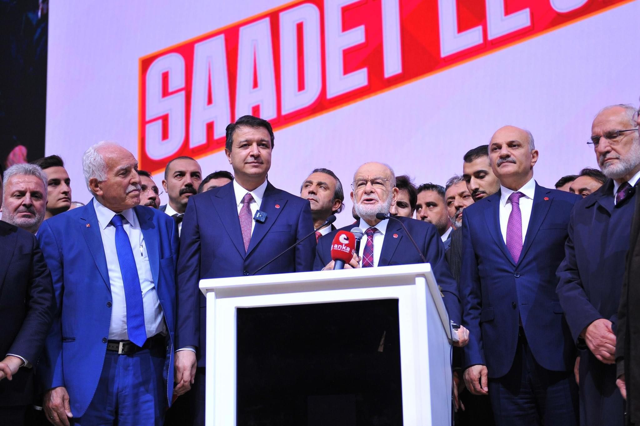 
Saadet Partisi’nde kongre heyecanı yaşandı. Saadet Partisi Kayseri Milletvekili Mahmut