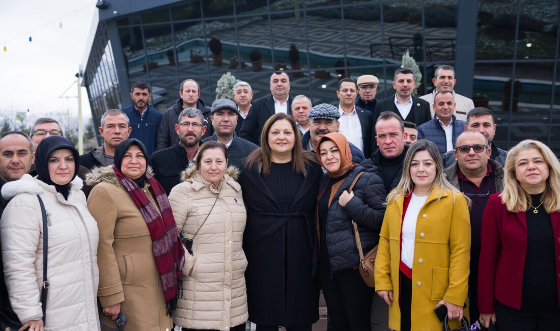 
Afyonkarahisar Belediye Başkanı Burcu Köksal, 2025 yılında her ay mahallere