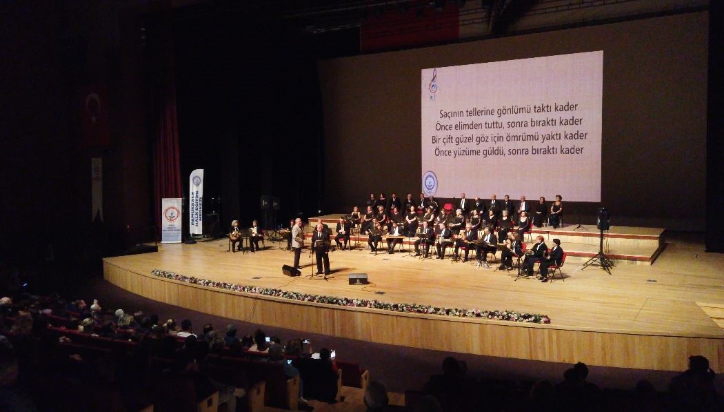 Denizli’de Pamukkale Halk Eğitim Merkezi, Türk Sanat Müziği konseri düzenledi.