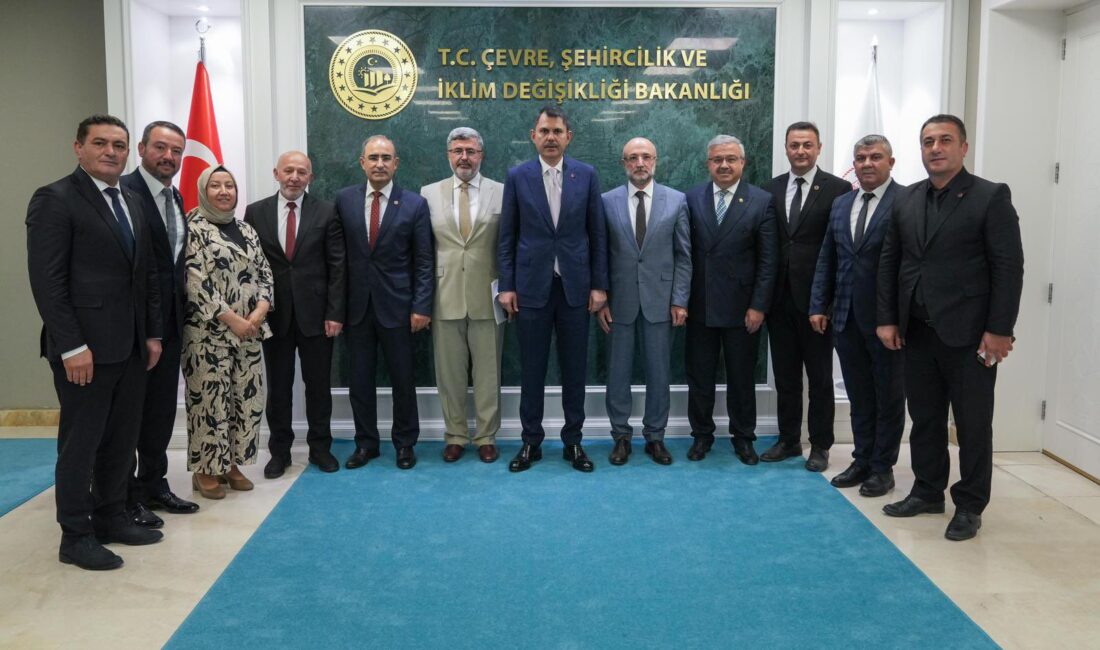AK Parti Afyonkarahisar İl Başkanı Turgay Şahin ve Milletvekilleri Ali