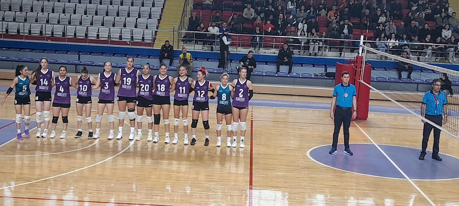 Afyon Belediye Yüntaş Kadın Voleybol Takımı, Kocaeli Voleybol Akademi’yi 3-0