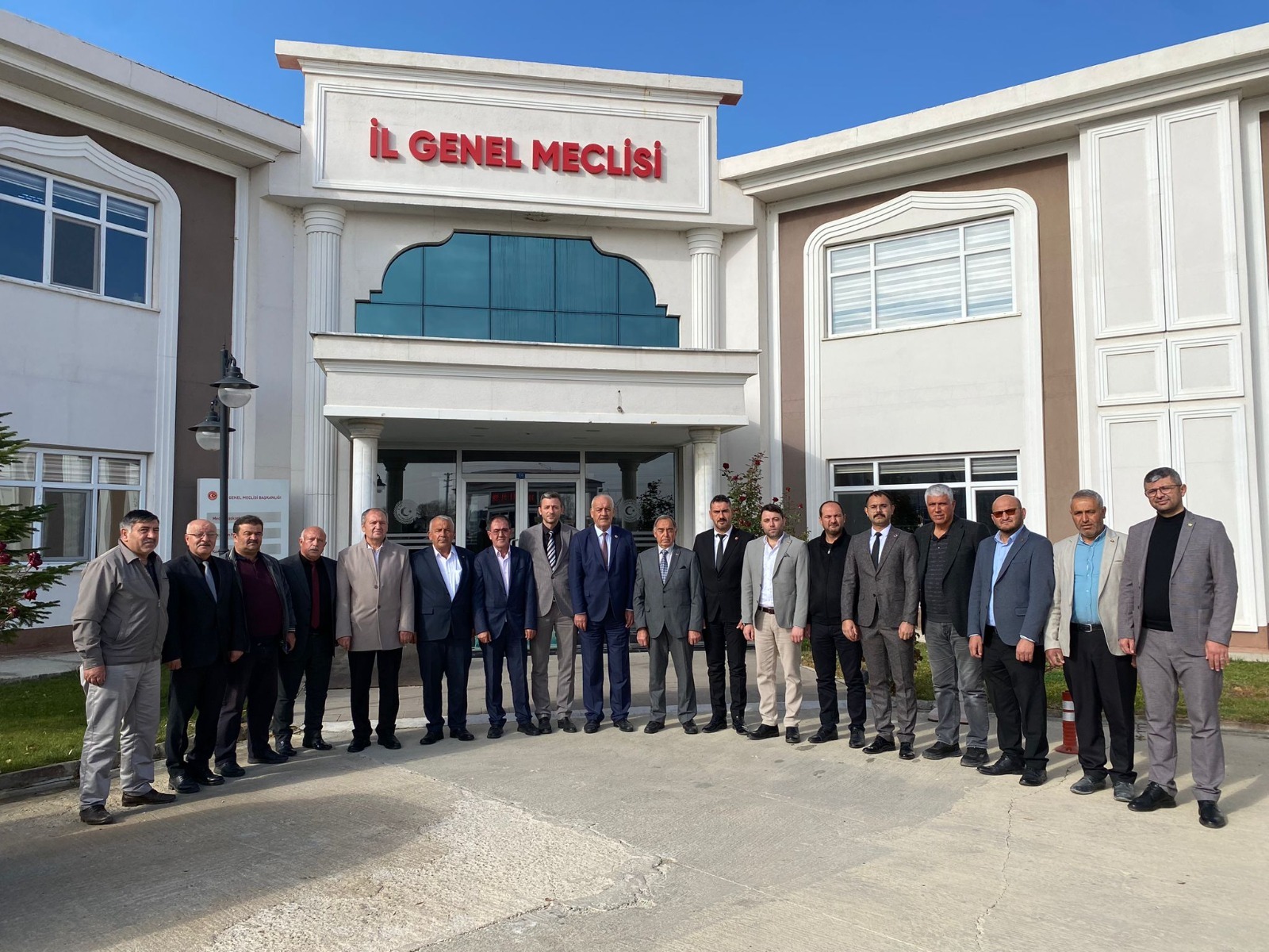 Milliyetçi Hareket Partisi Sinanpaşa ilçesi ve bağlı beldelerin belediye başkanları