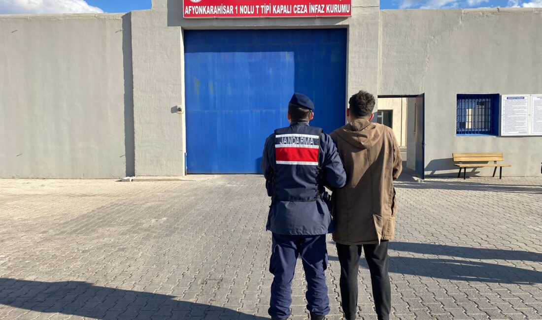 Afyonkarahisar İl Jandarma Komutanlığı, aranan şahısların yakalanmasına yönelik yürütülen titiz
