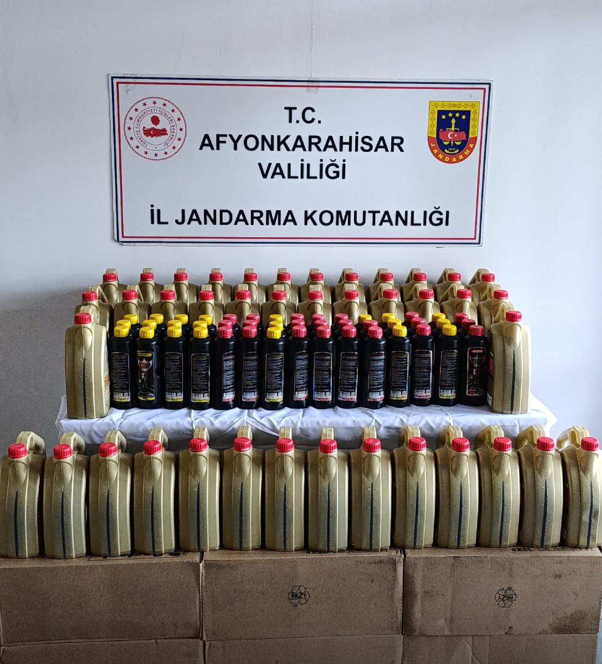 Afyonkarahisar İl Jandarma Komutanlığı, kaçakçılıkla mücadele kapsamında yürütülen çalışmalar sonucunda,