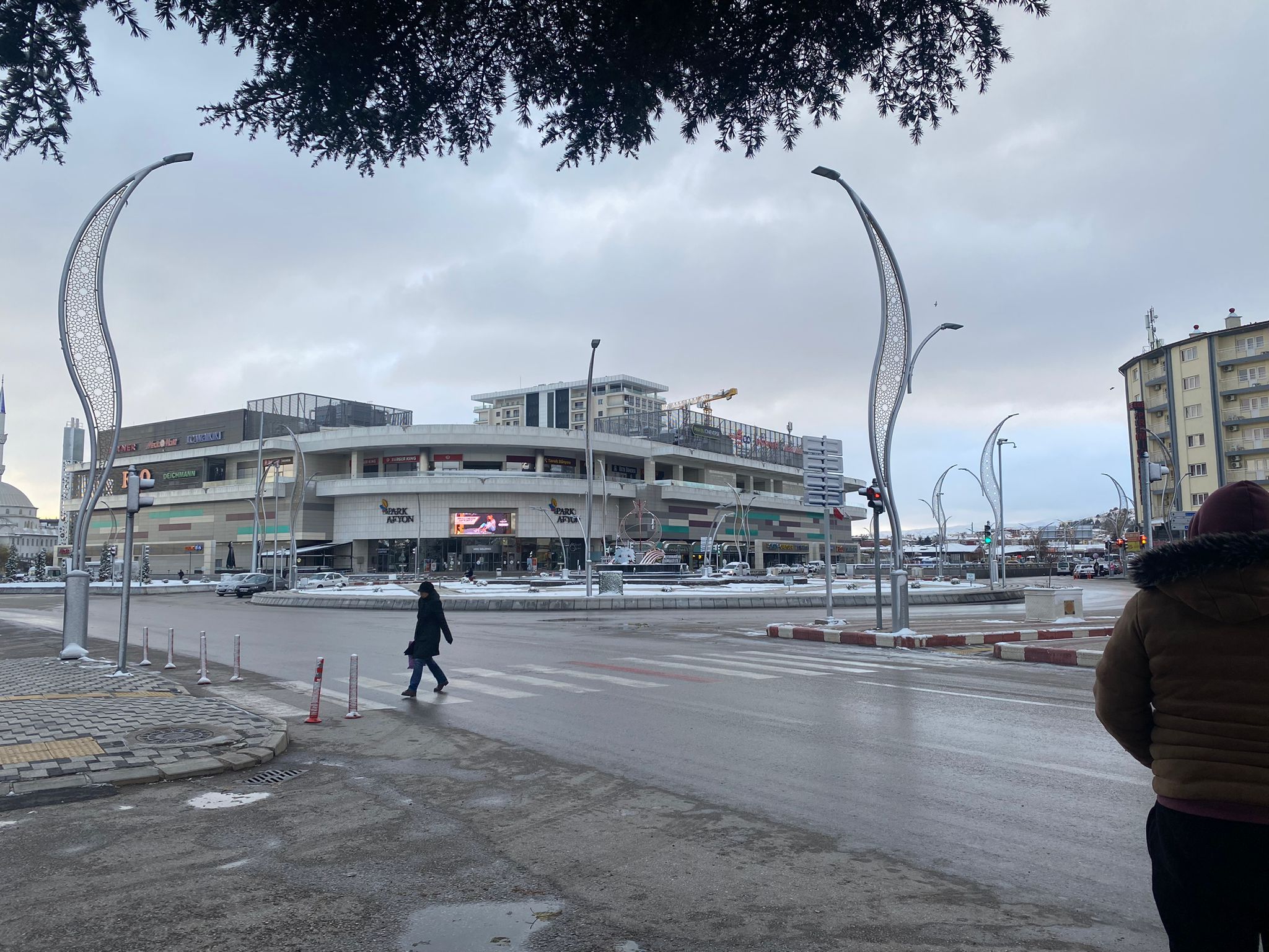 Afyonkarahisar, soğuk bir sabaha uyandı. Hava sıcaklığı bu sabah -3