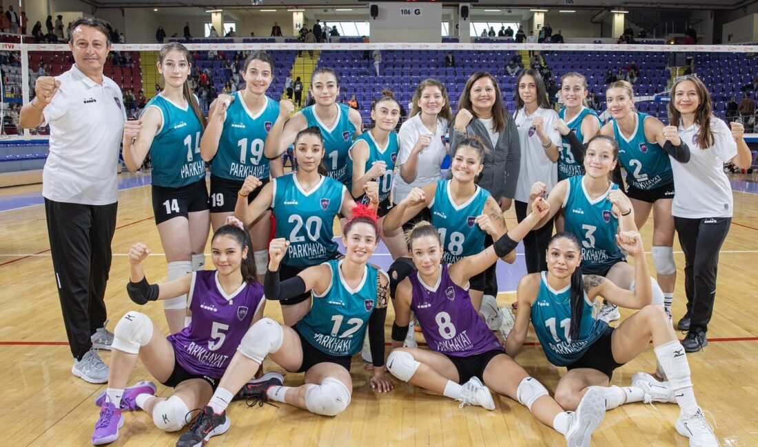 Türkiye Voleybol Federasyonu kadınlar 2. Ligi’nde mücadele eden Afyon Belediye