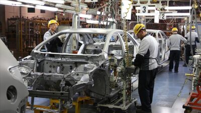 Türkiye'nin otomotiv ihracatının yüzde 20,4'ünü karşılayan Sakarya, ülke ekonomisine 4