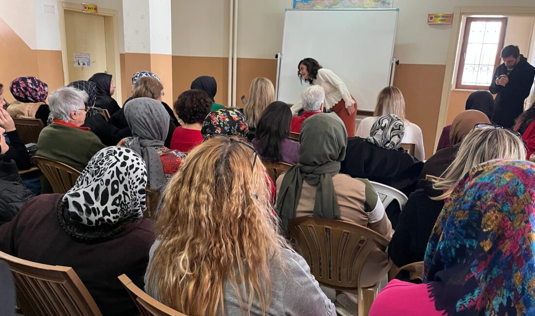 Afyonkarahisar Belediyesi ,Kadına Yönelik şiddet ile ilgili çalışma düzenledi. Afyonkarahisar Belediyesi, 25 kasım Kadına Yönelik şiddete karşı uluslararası mücadele