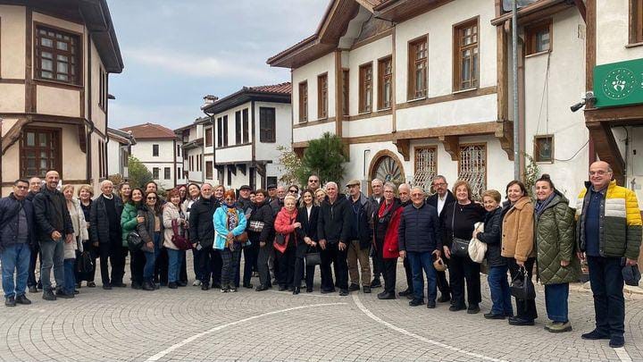 Bilecik'te konser veren İstanbul Teknik Üniversitesi (İTÜ) Mezunlar Türk Müziği