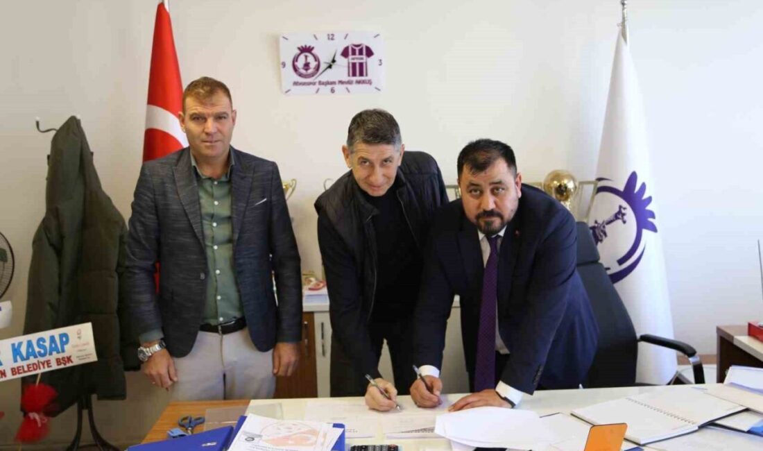 TFF 2. Lig Beyaz Grupta son sıralarda bulunan Afyonspor, Teknik