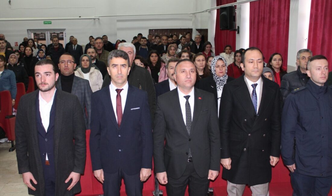 AFYONKARAHİSAR (AA) – Afyonkarahisar'ın Çay ilçesinde 24 Kasım Öğretmenler Günü