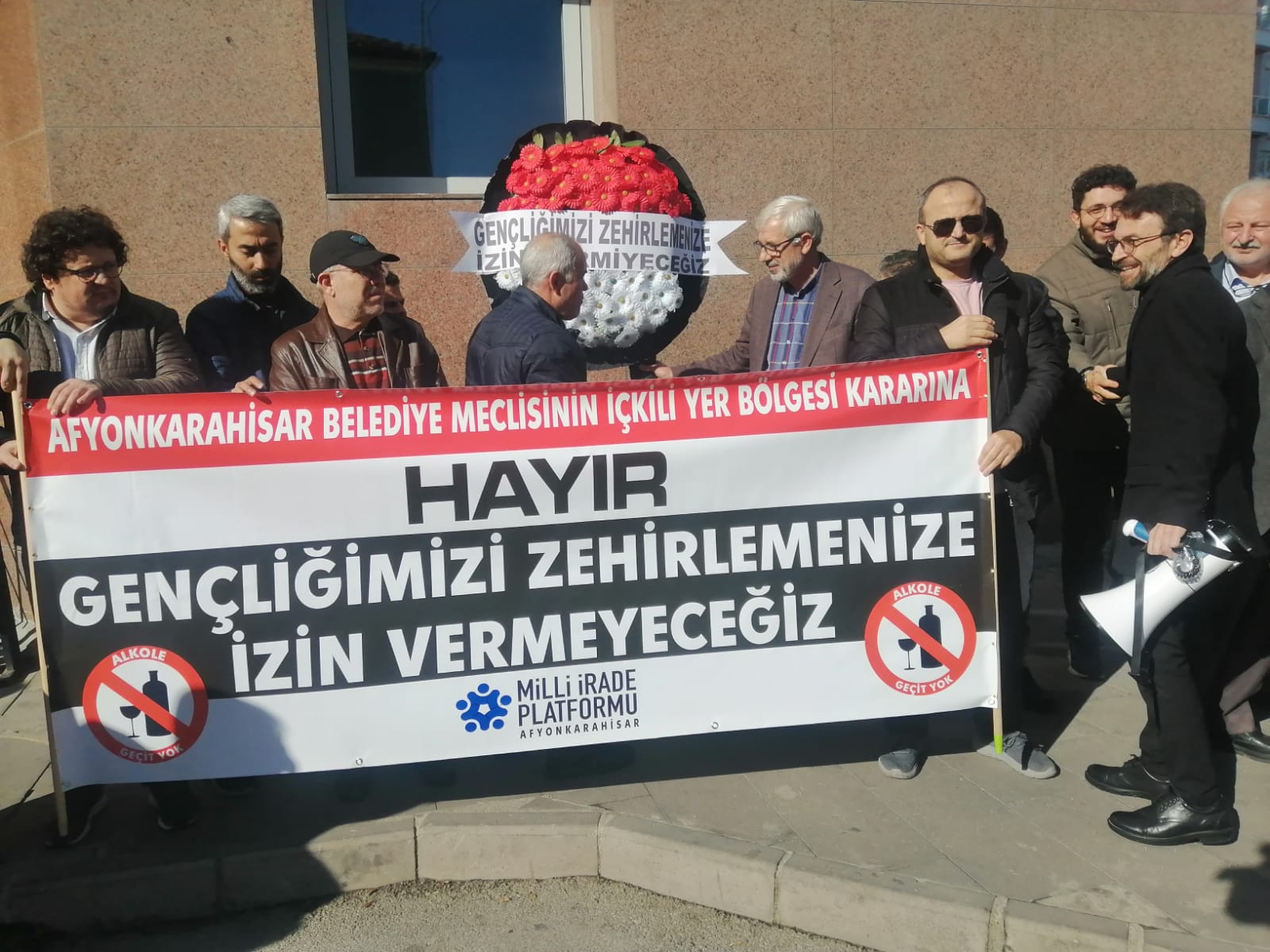 Afyonkarahisar Milli İrade Platformu (AMİP), Afyonkarahisar Belediye Meclisi’nde alınan içkili
