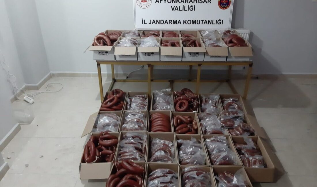 Afyonkarahisar’da jandarma tarafından gerçekleştirilen operasyonda insan sağlığını tehlikeye sokacak biçimde