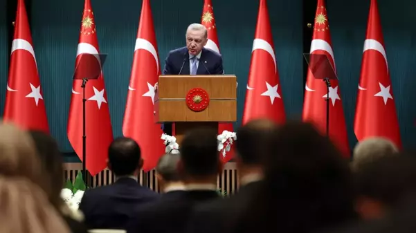 Cumhurbaşkanı Erdoğan, Kabine toplantısında yaptığı toplantıda, yetkisiz çakar, tepe lambası