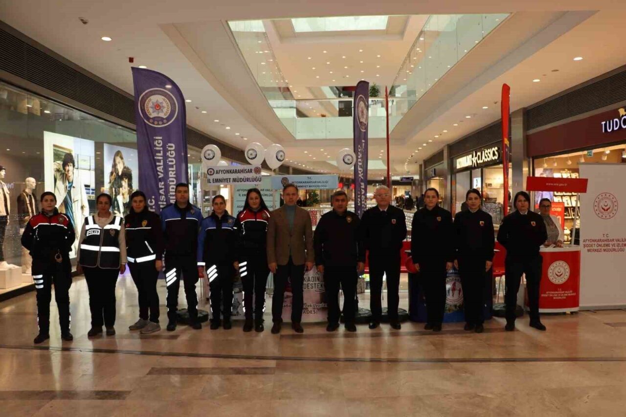 Afyonkarahisar İl Emniyet Müdürlüğüne bağlı ekipler tarafından 25 Kasım Kadına