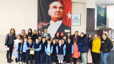 Afyonkarahisar’ın Sultandağı ilçesinde Selçuk İlkokulu 3/B sınıfı öğrencilerinin velileri, Öğretmenler