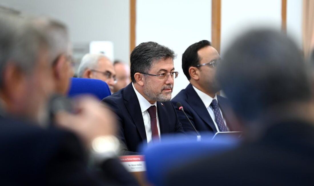 Tarım ve Orman Bakanı İbrahim Yumaklı, Bakanlığın hayvan bakım evi